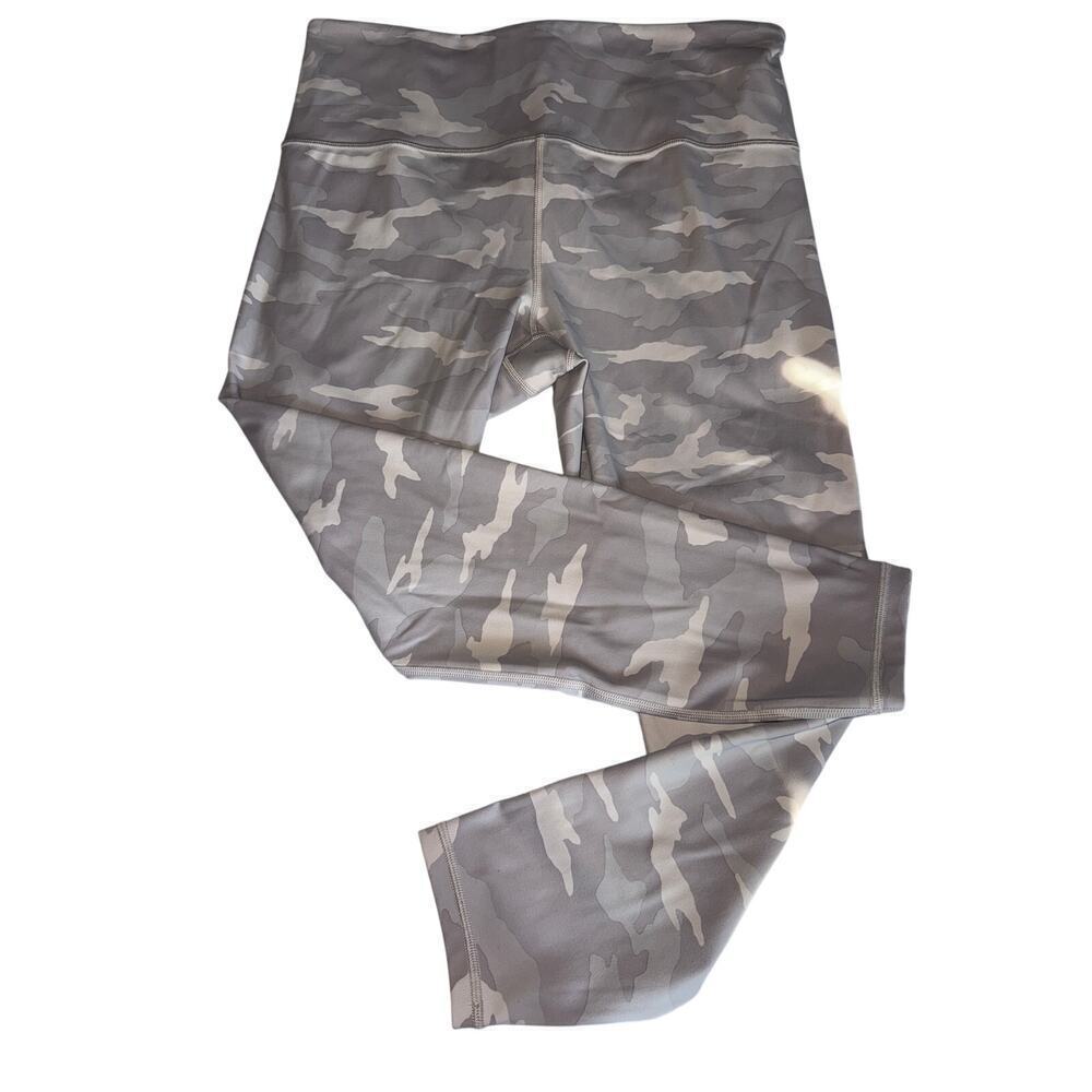 ATHLETA ELATION TIGHT CAMOUFLAGE SIZE L LARGE